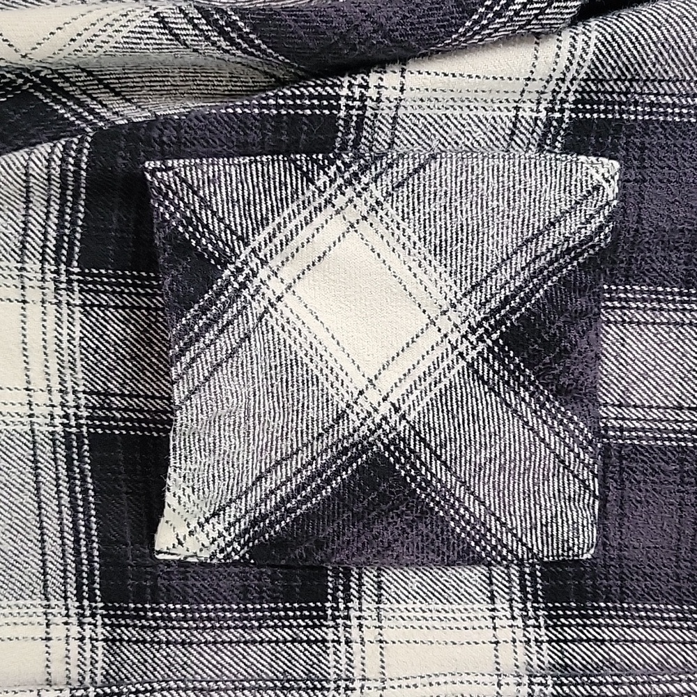 Rip Curl Black And White Button Front Flannel - image 2